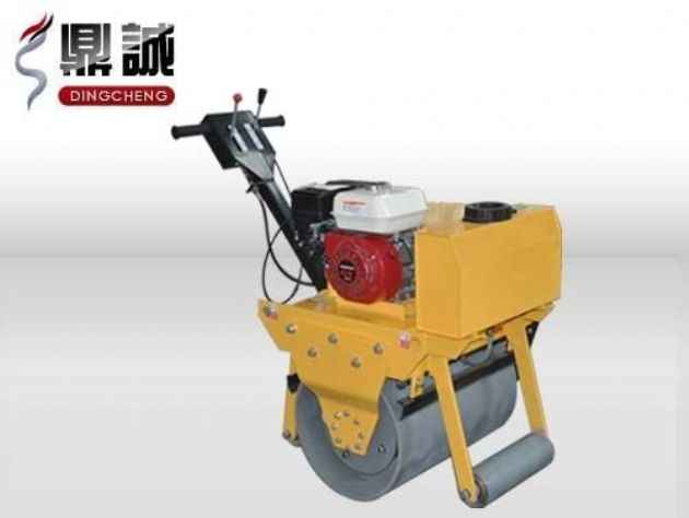 點(diǎn)擊查看詳細(xì)信息<br>標(biāo)題：輕型手扶式單鋼輪壓路機(jī) 閱讀次數(shù)：12570