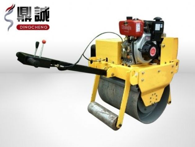 點(diǎn)擊查看詳細(xì)信息<br>標(biāo)題：重型手扶式單鋼輪壓路機(jī) 閱讀次數(shù)：13143