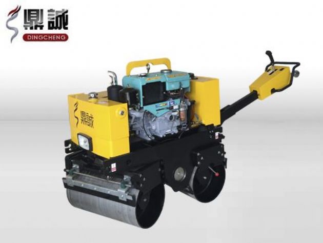 點(diǎn)擊查看詳細(xì)信息<br>標(biāo)題：DC-840-I全液壓手扶雙鋼輪壓路機(jī) 閱讀次數(shù)：14331
