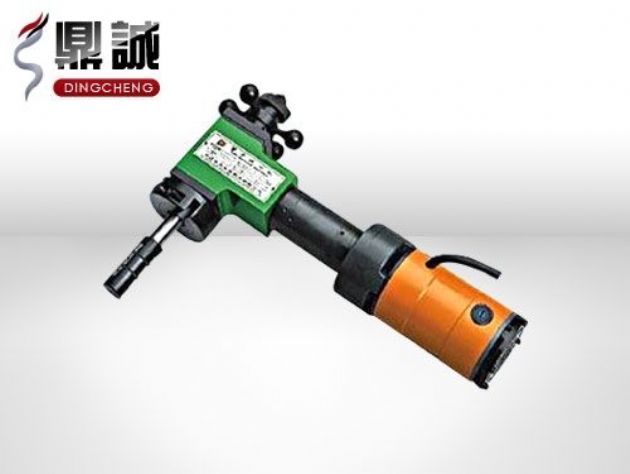 點擊查看詳細信息<br>標題：T型內(nèi)漲式管子坡口機 閱讀次數(shù)：4462