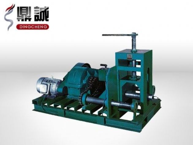 點擊查看詳細信息<br>標題：臥式多功能滾動彎管機 閱讀次數：4588