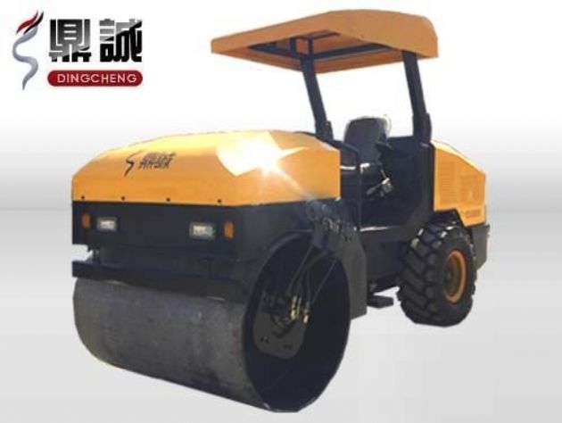 點(diǎn)擊查看詳細(xì)信息<br>標(biāo)題：4噸單鋼輪振動(dòng)壓路機(jī) 閱讀次數(shù)：13377